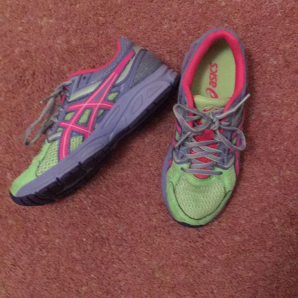 Sneakers